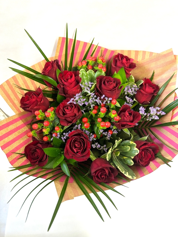 Dozen Red Rose Hand Tied